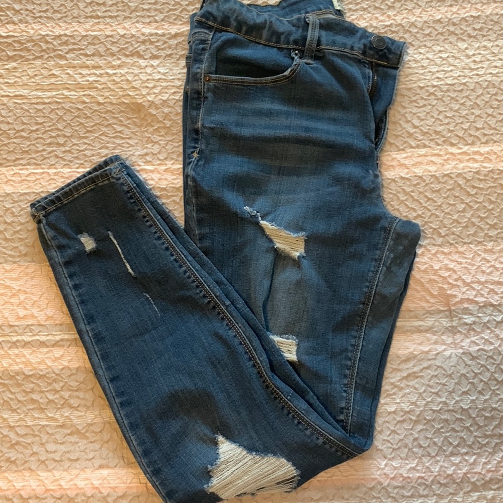 Dark Ripped Jeans